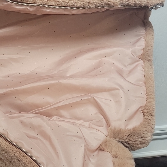 Zara-KIDS-Pink Faux Fur Hooded Coat-Size 9 - Picture 10 of 15